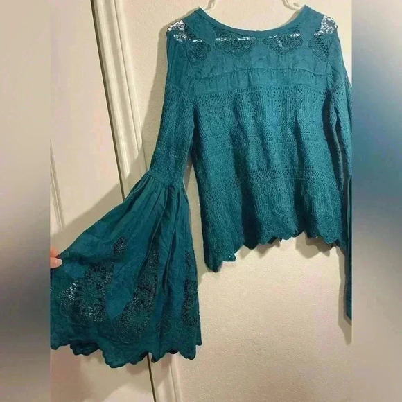 FREE PEOPLE Turquoise Once Upon a Time Linen Blend Knit Bell Sleeve Top Small - Picture 6 of 10